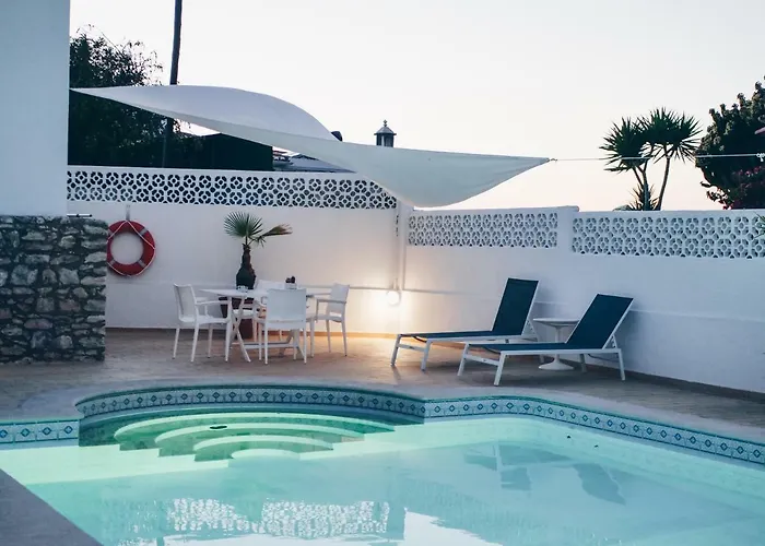 Vivenda Brito بيت ضيافة كارفويرو